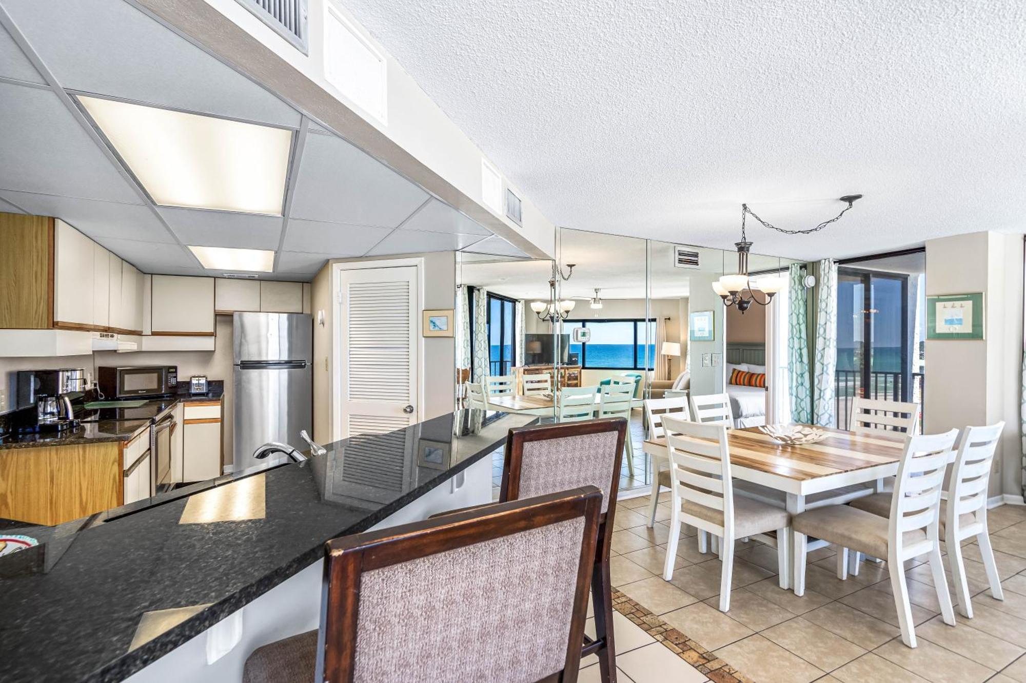 Aquavista Beach Resort By Sand Seeker Vacations Panama City Beach Room photo
